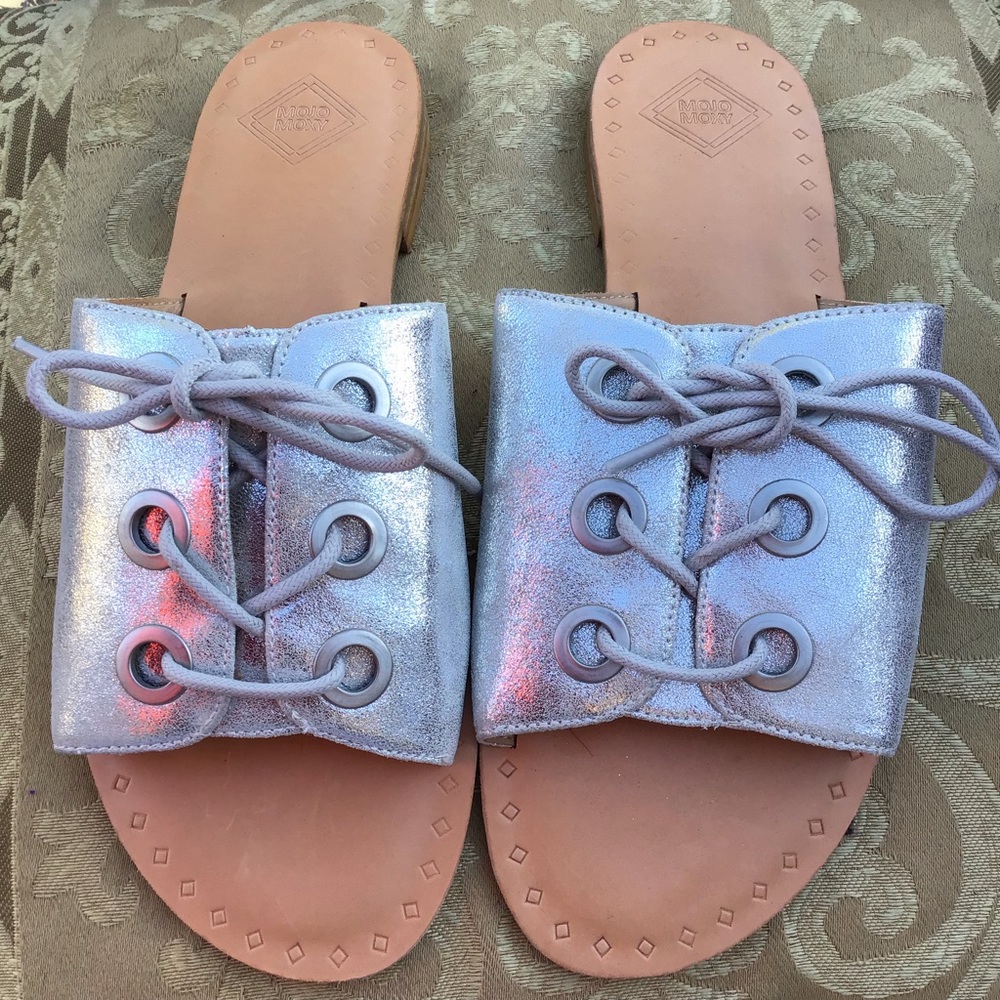 MOJO MOXY Metallic Silver Flat Sandals
